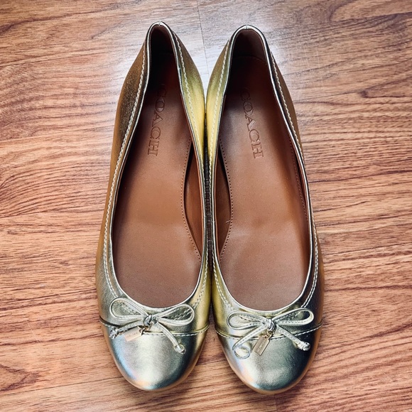 Coach Gold Tie Ballet Flats Sz 7 - Picture 2 of 4